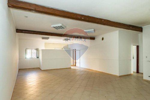 Commercial property in Aci Sant'Antonio