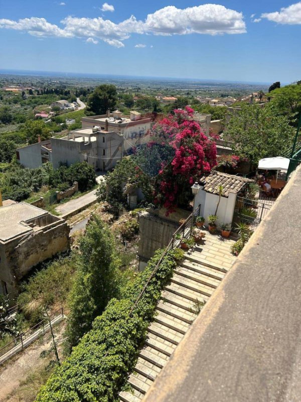 Maison jumelée à Partanna