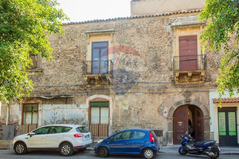 Casa independiente en Paternò