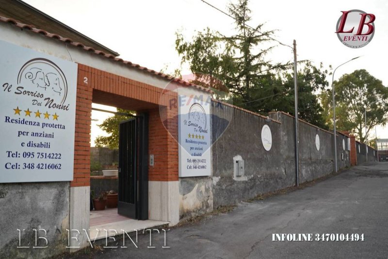 Inmueble comercial en Mascalucia