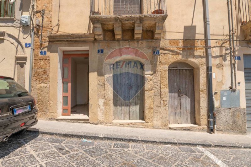 Apartamento em Caltagirone