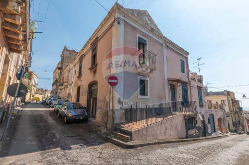 Detached house in Acireale