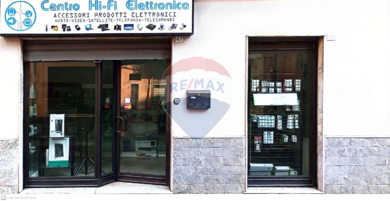 Commercial property in Adrano