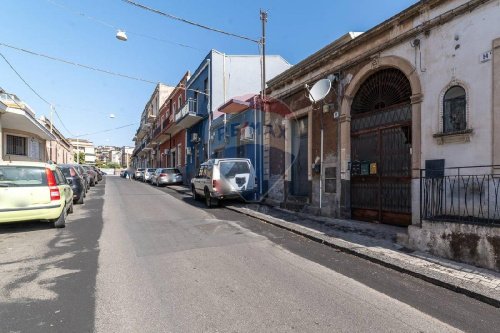 Casa independiente en Catania