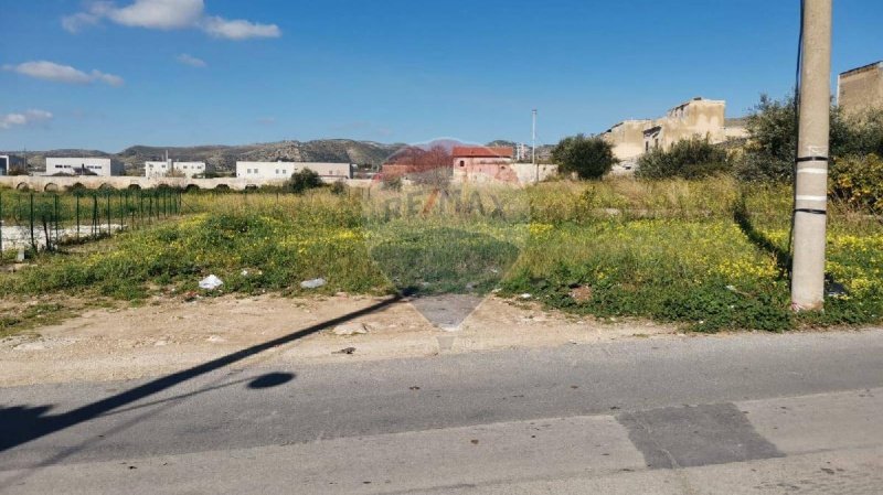 Terreno para construção em Avola