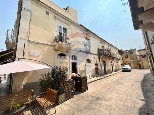 Detached house in Ragusa