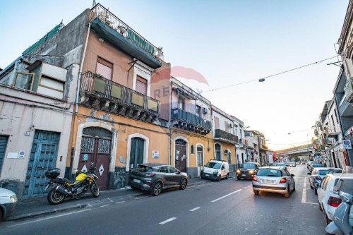 Detached house in Catania