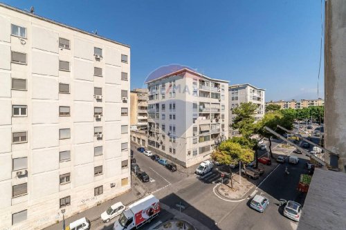 Apartamento em Catânia