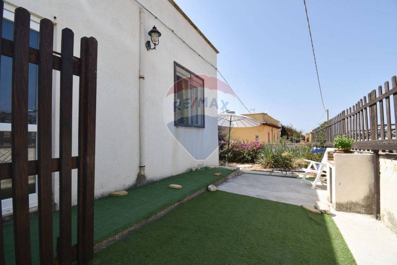 Detached house in Acate