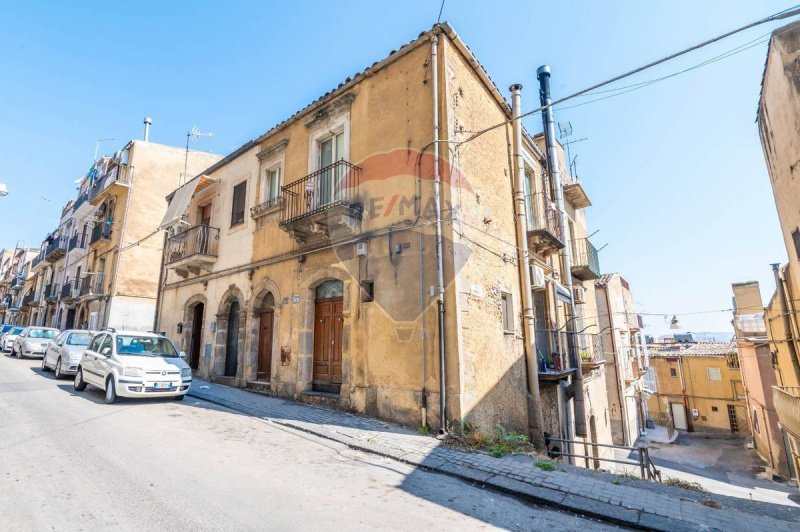 Apartamento em Caltagirone