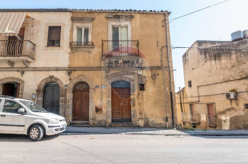 Apartamento em Caltagirone