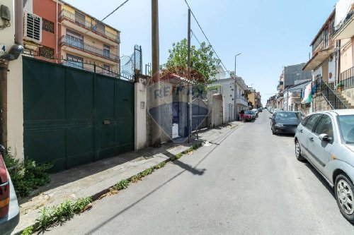 Semi-detached house in Catania