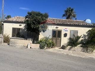 Vrijstaande woning in Modica