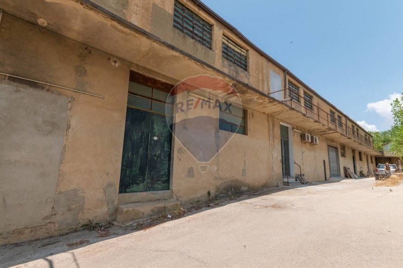 Commercial property in Caltagirone