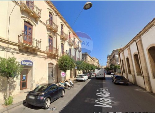 Inmueble comercial en Siracusa