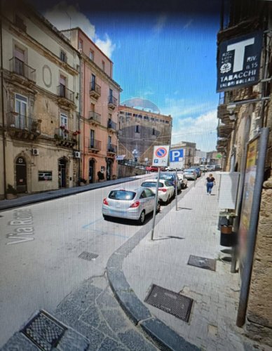 Local commercial à Caltagirone