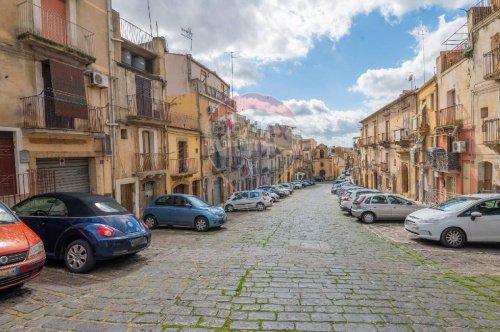 Casa independente em Caltagirone