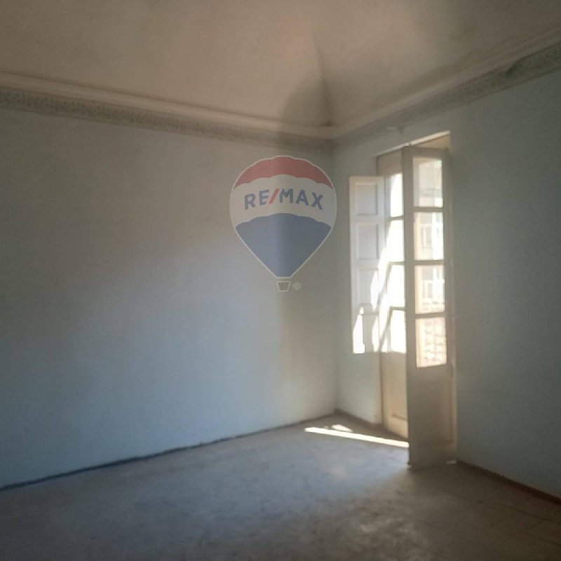 Apartamento em Catânia