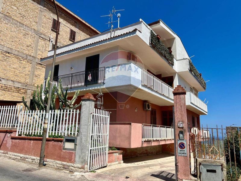 Casa en Carini