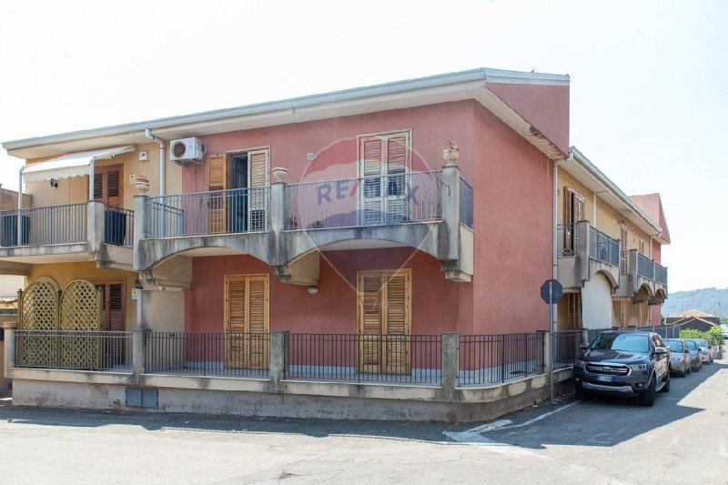 Apartamento en Acireale