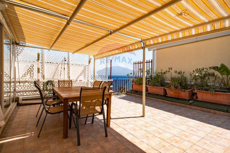 Appartement à Sant'Alessio Siculo