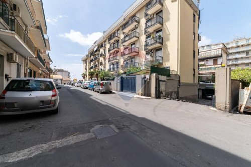 Kommersiell byggnad i Catania