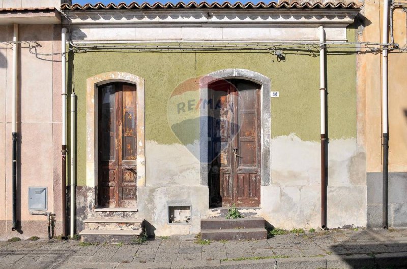 Vrijstaande woning in Piedimonte Etneo