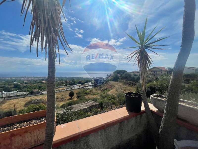 Apartamento en Acireale