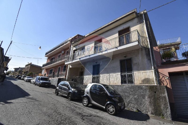 Vrijstaande woning in Acireale