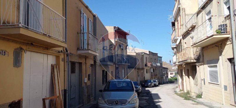 Vrijstaande woning in Caltagirone