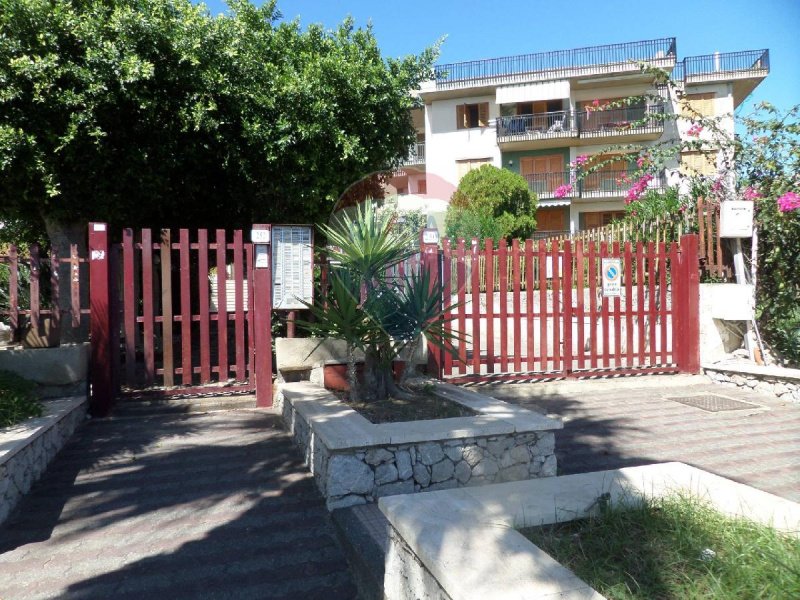 Wohnung in Sant'Alessio Siculo