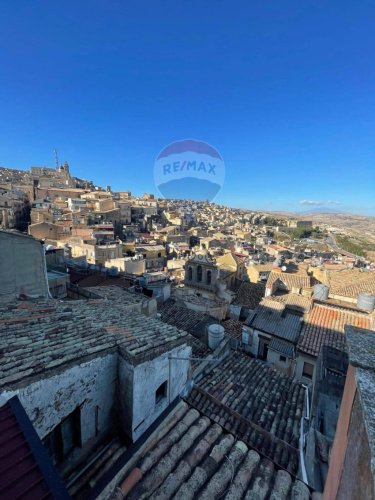 Casa indipendente a Caltagirone