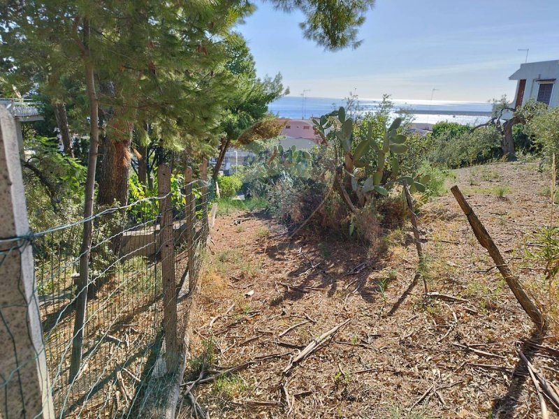 Agricultural land in Giardini Naxos