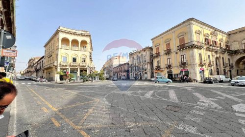 Zakelijk onroerend goed in Acireale