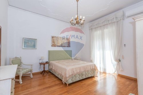 Apartamento em Noto