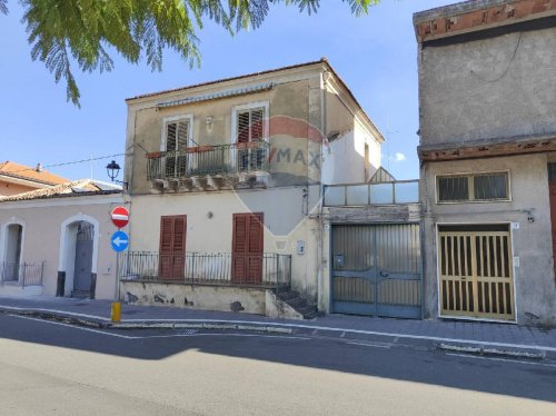 Maison individuelle à Aci Bonaccorsi