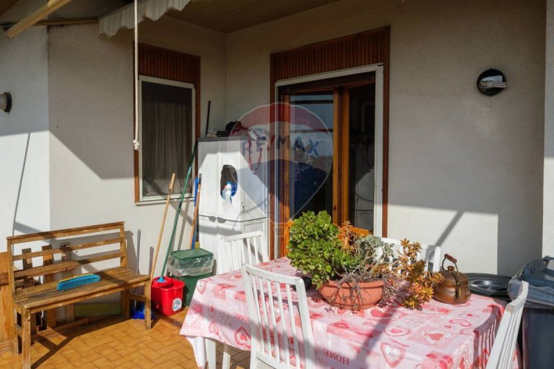 Apartamento em Aci Castello