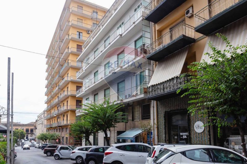 Inmueble comercial en Acireale