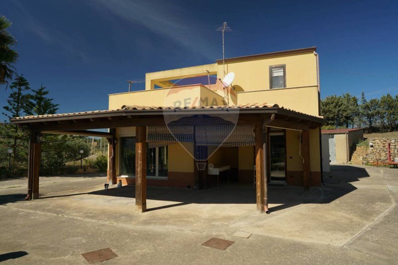 Вилла в Энна