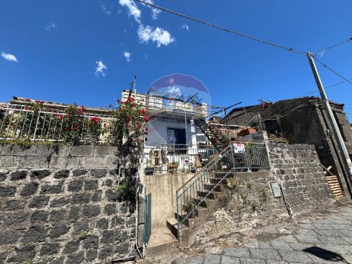 Vrijstaande woning in Sant'Alfio