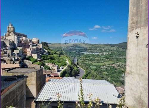 Vrijstaande woning in Monterosso Almo