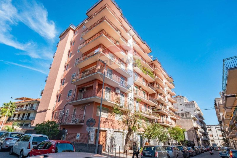 Apartamento en Acireale