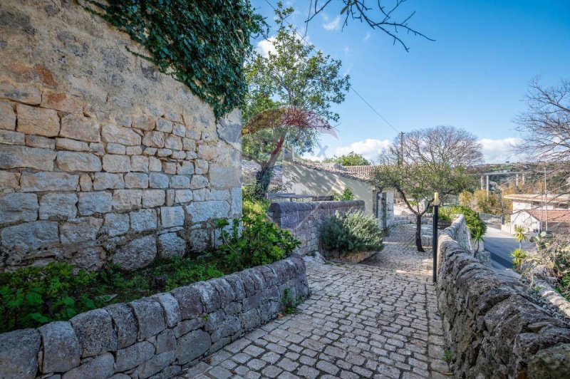 莫迪卡独栋房屋