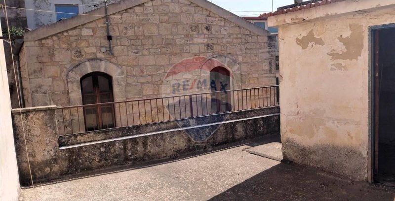 Casa independiente en Modica