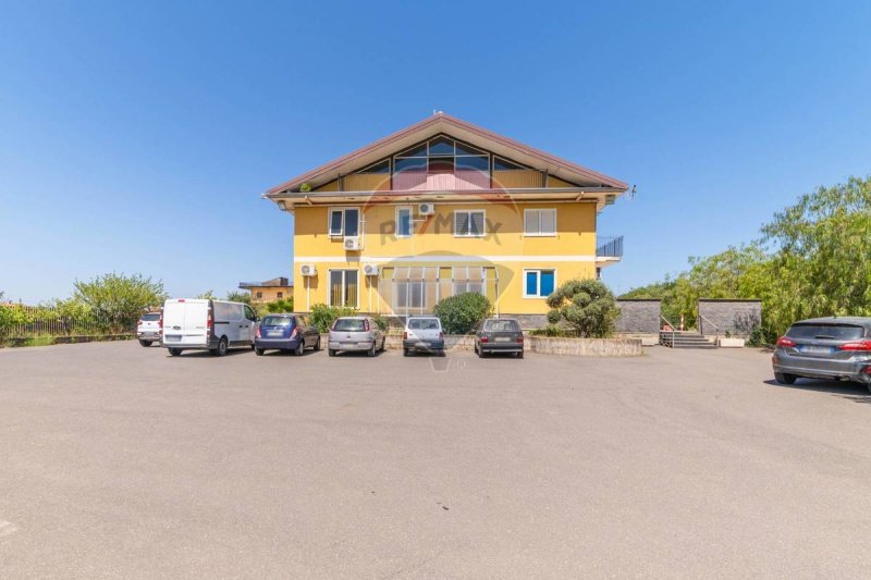 Коммерческая недвижимость в Бельпассо