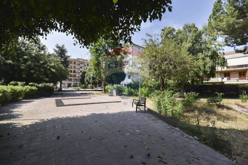 Inmueble comercial en Acireale