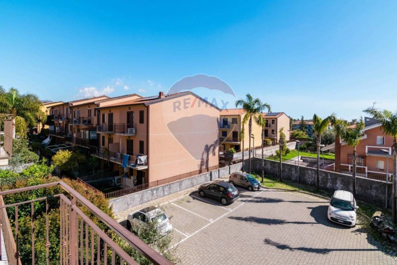 Moradia com terraço em Mascalucia