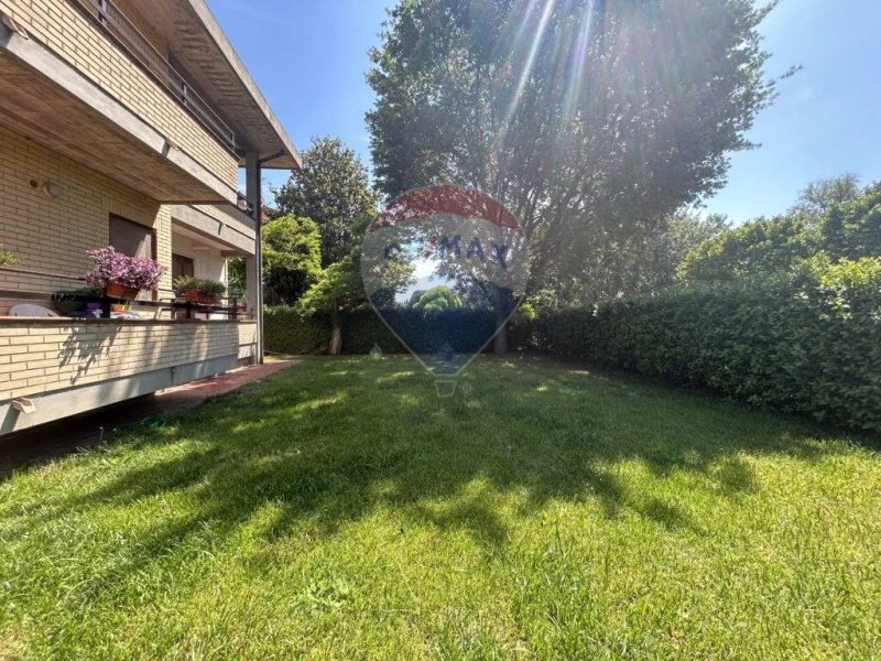 Вилла в Кастильоне-дель-Лаго