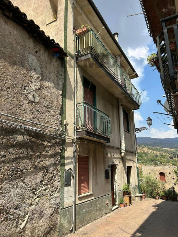 Detached house in Randazzo