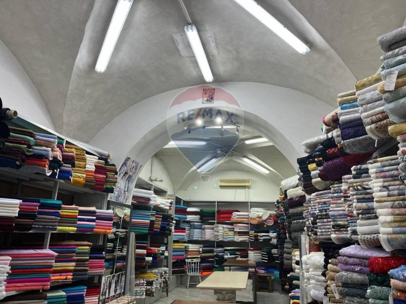 Inmueble comercial en Catania